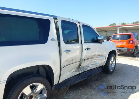 2010 Chevrolet Suburban 1500 Ltz from USA, damaged, VIN 1GNUCKE07AR286799